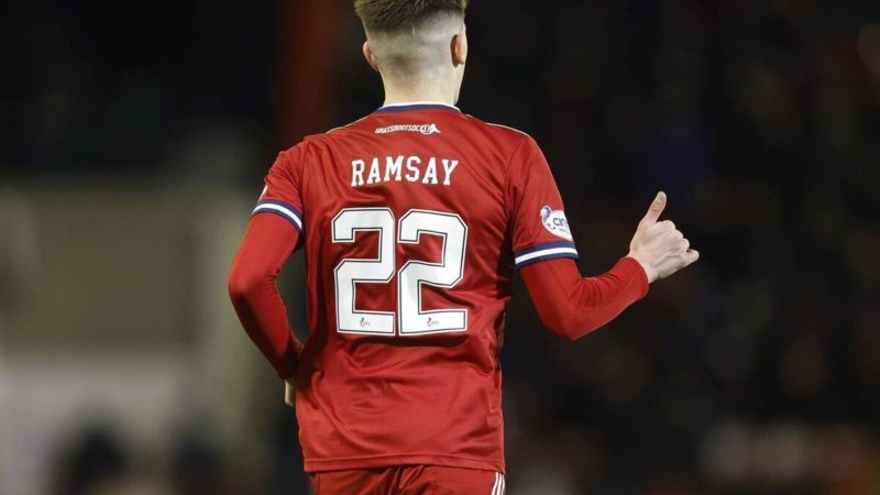 Fabrizio Romano:  Calvin Ramsay, nuovo giocatore del Liverpool.  Tutto firmato e completato tra i club dopo…