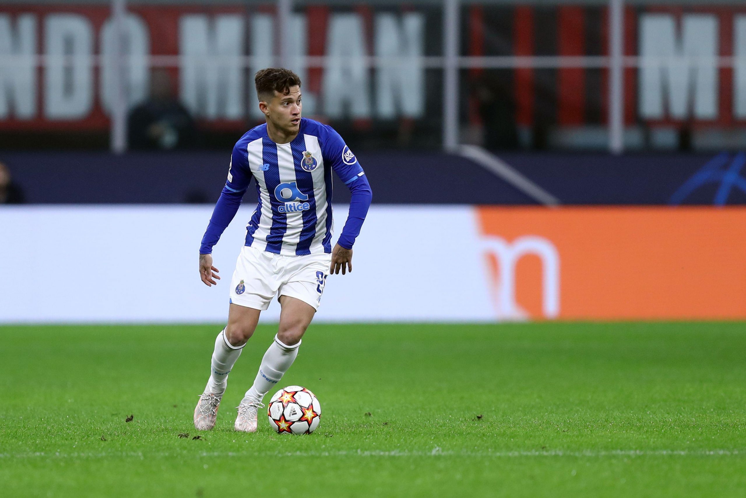 Il Leeds United prepara l’offerta di Otavio da 40 metri nell’inseguimento della sostituzione di Raphinha