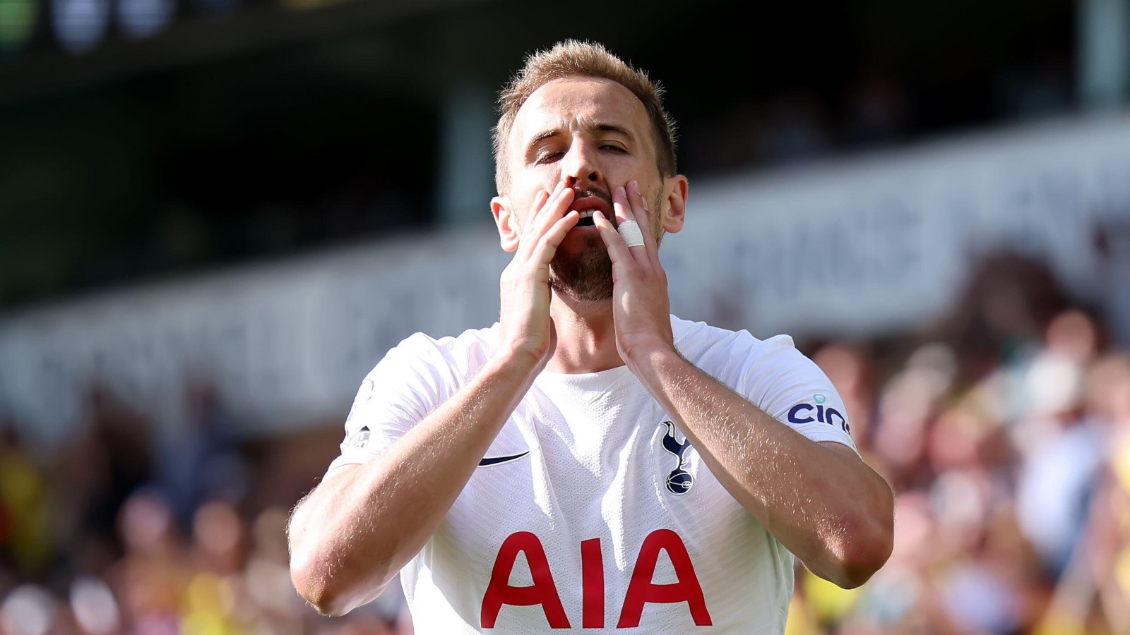 Kane lascia il trofeo del Tottenham fuori dalla “carriera ideale” mentre l’attaccante dell’Inghilterra finalmente “si sente libero” di nuovo