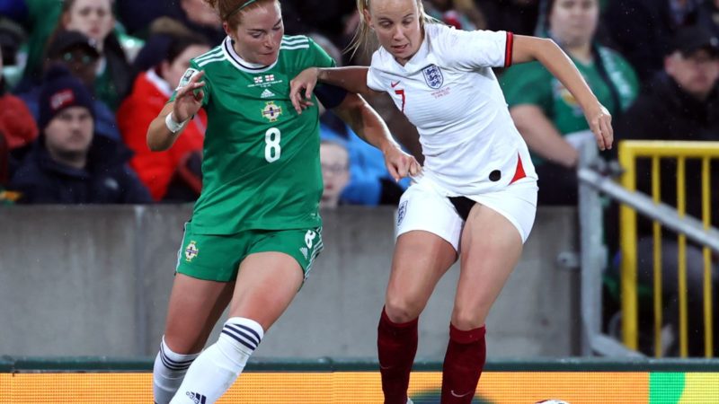 Kenny Shiels esorta l’Irlanda del Nord a godersi la sfida dell’Euro