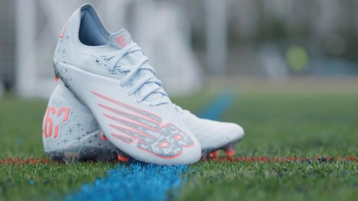 Le migliori scarpe da calcio per le ali: le ultime gamme progettate per i grandi giocatori di Nike, Adidas, Puma, Umbro e New Balance