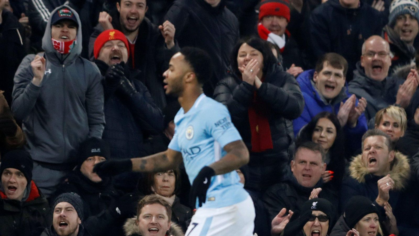 L’esperto suggerisce al Liverpool di firmare nuovamente l’ala del Man City nonostante il giocatore sia “un po’ spaventato”