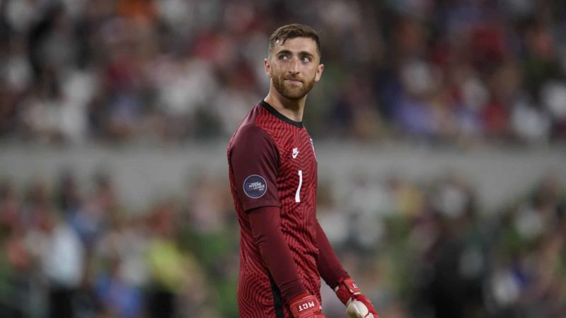 Matt Turner, legato all’Arsenal, si rifiuta di firmare la maglia del tifoso del Tottenham