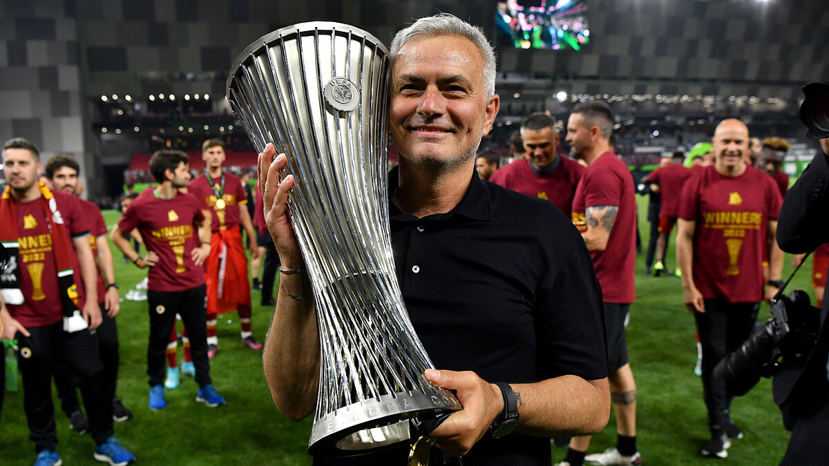 Opinin: “Mourinho, non andare al PSG”