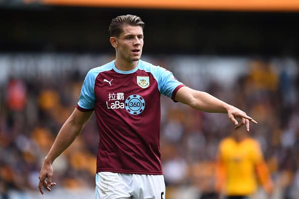 Tarkowski, diretto all’Everton, scrive un messaggio d’addio a Burnley come conferma dell’uscita