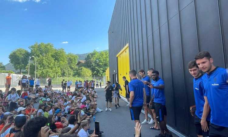 Atalanta, bagno di folla per la squadra a Clusone FOTO | Serie A