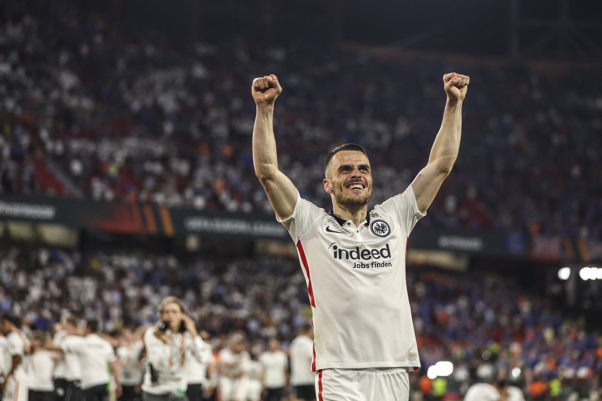 Da Twitter – Il West Ham sta discutendo i termini personali con Filip Kostić dopo la proposta ufficiale…