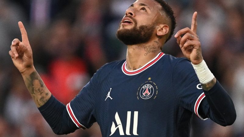 F. Romano pubblica:  Neymar: “Voglio restare al Paris Saint Germain.  Nessuno del club me l’ha detto…