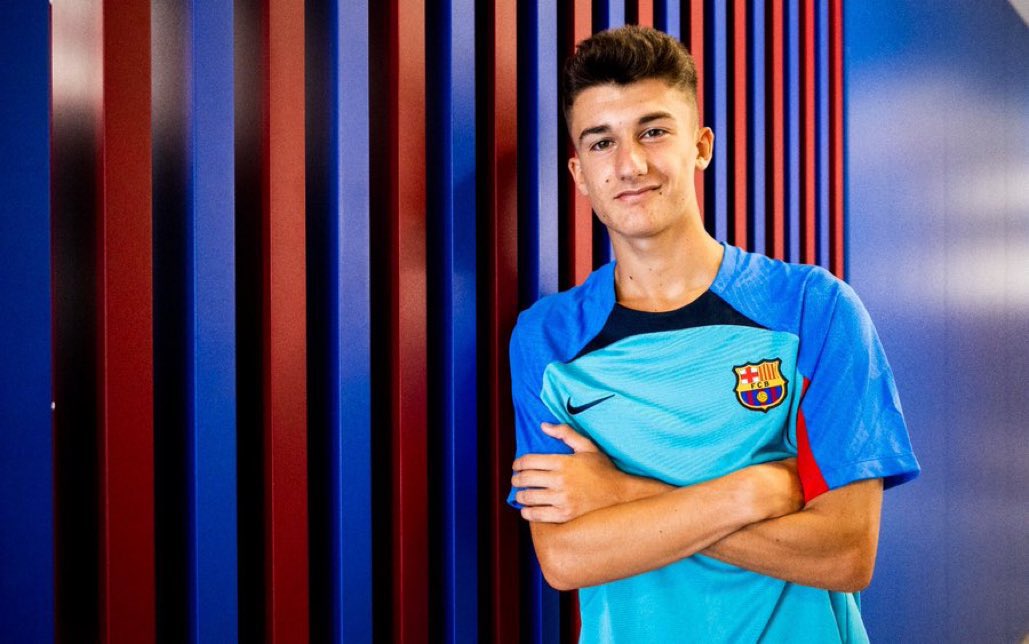 F. Romano pubblica:  Ufficiale, confermato.  Il Barcellona ha ingaggiato il talentuoso centrocampista spagnolo Unai Hern…