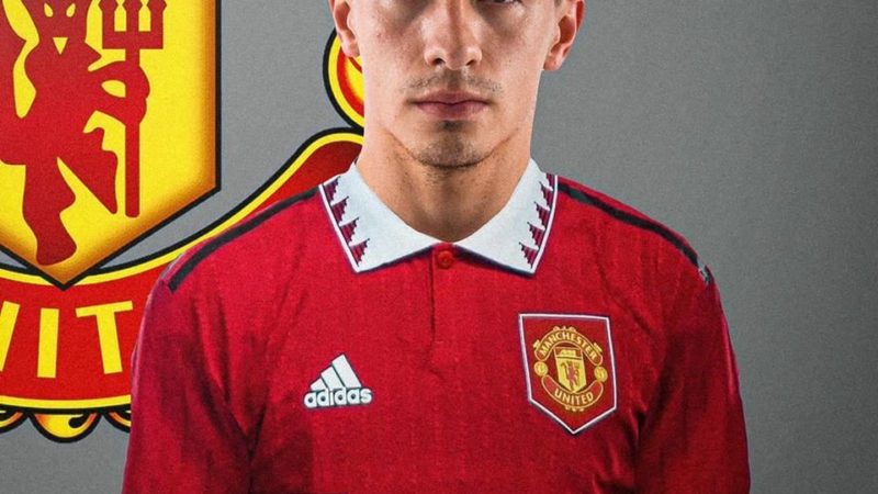 Fabrizio Romano:  Lisandro Martínez al Manchester United, ci siamo!  Accordo completo in atto tra…