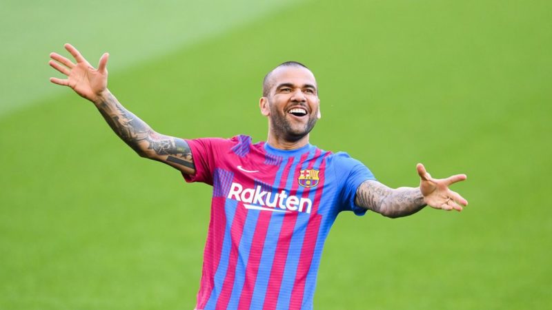 Gazzetta – Dani Alves: “Tutti dicono che sono vecchio, ma non sono d’accordo”