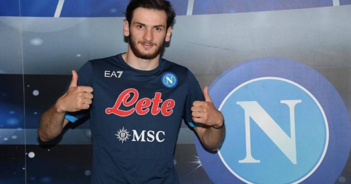 Il re del calciomercato: #Napoli, inizia il raduno: il primo ad arrivare è #Kvaratskhelia
…