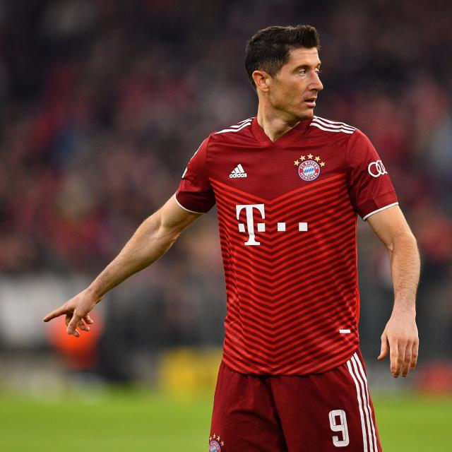 L’Équipe titola: Trasferimenti: Barça d’accordo con il Bayern Monaco per Robert Lewandowski (ufficiale)