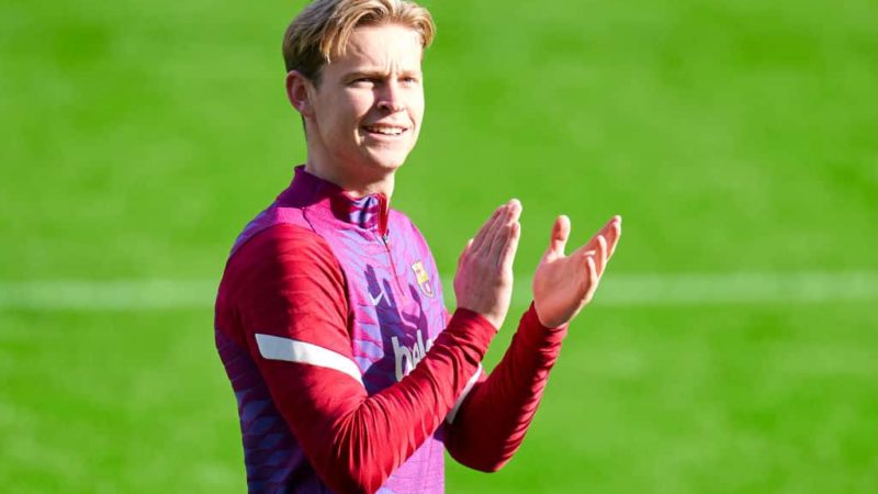 Laporta rivela la posizione del Barcellona sull’affare Frenkie de Jong