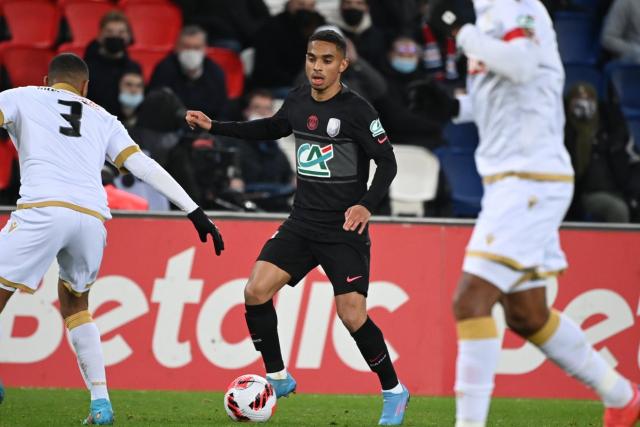 🇫🇷 – PSG: Colin Dagba allunga e va in prestito allo Strasburgo
