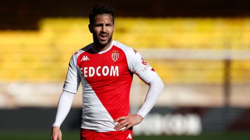 firmerà con il Como fino al 2024