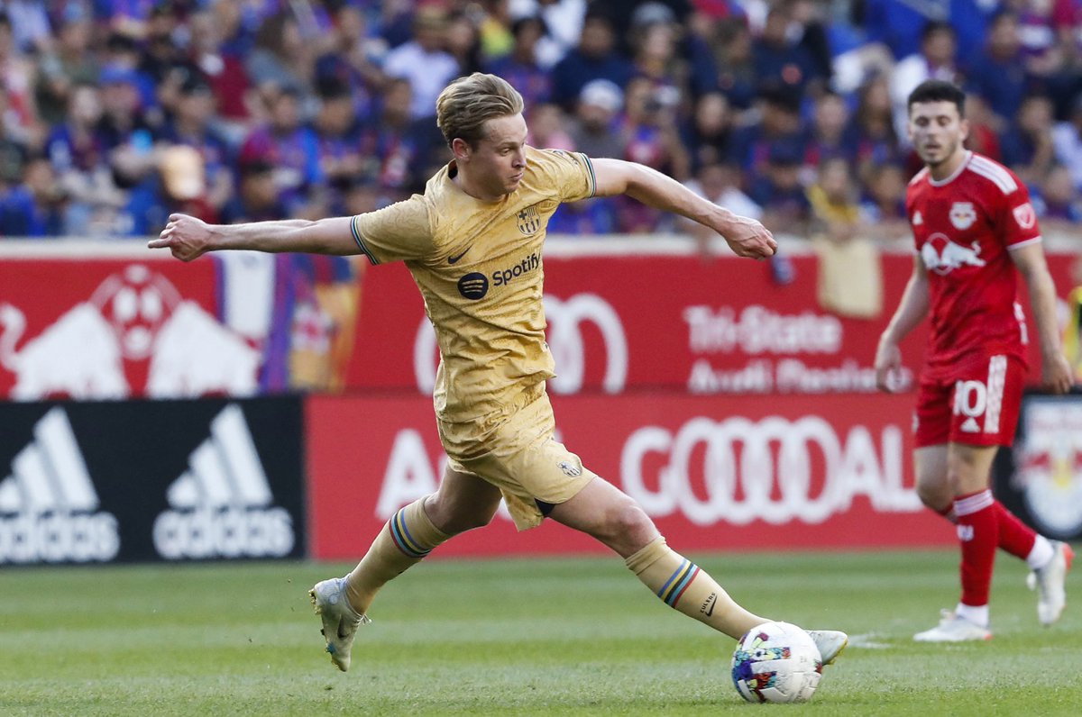 Da Twitter – Xavi su de Jong: “Non so se rimarrà qui… Non ho mai mandato Frenk…