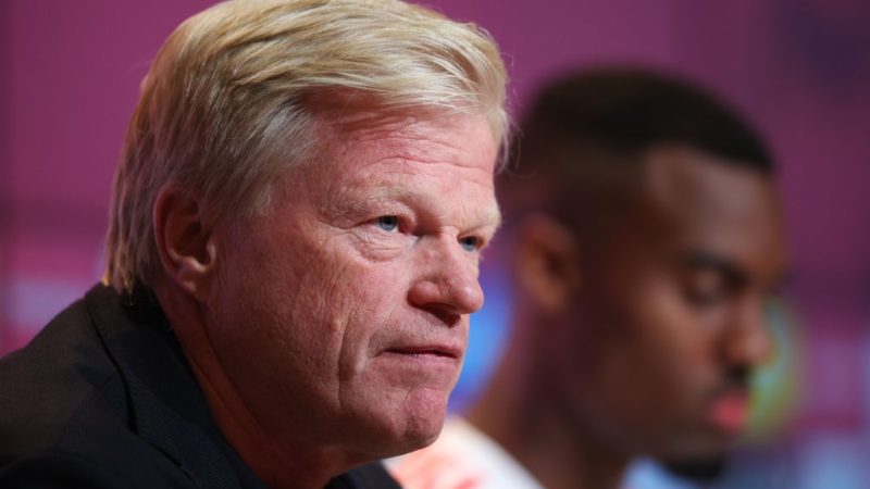 F. Romano pubblica: L’FC Bayern non ingaggerà nessun attaccante quest’estate, Oliver Kahn conferma: “Non siamo…