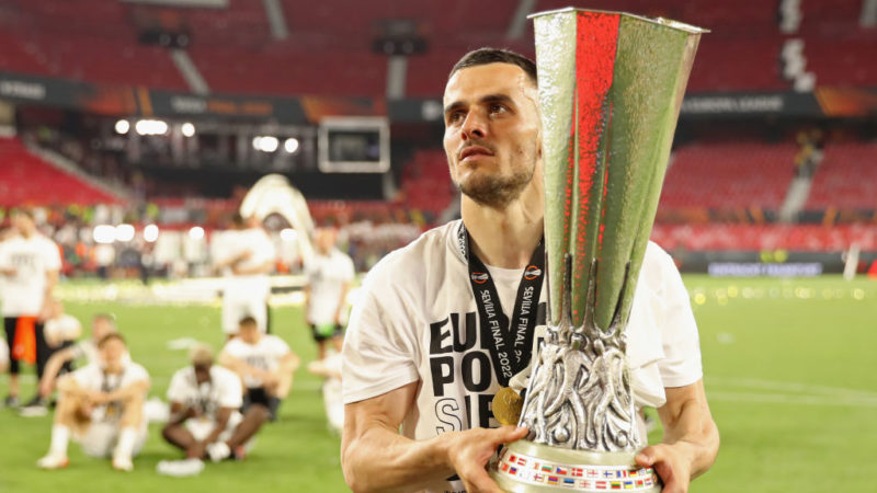 F. Romano pubblica:  La Juventus è pronta a concludere l’affare con Filip Kostic molto presto.  I dettagli finali sono…