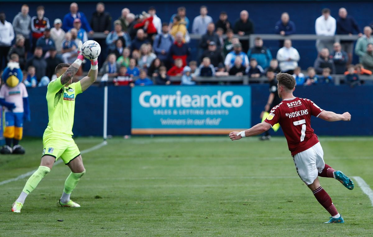 Pete Wild pieno di lodi per l’eroe di rigore Paul Farman nei panni di Barrow a Blackpool