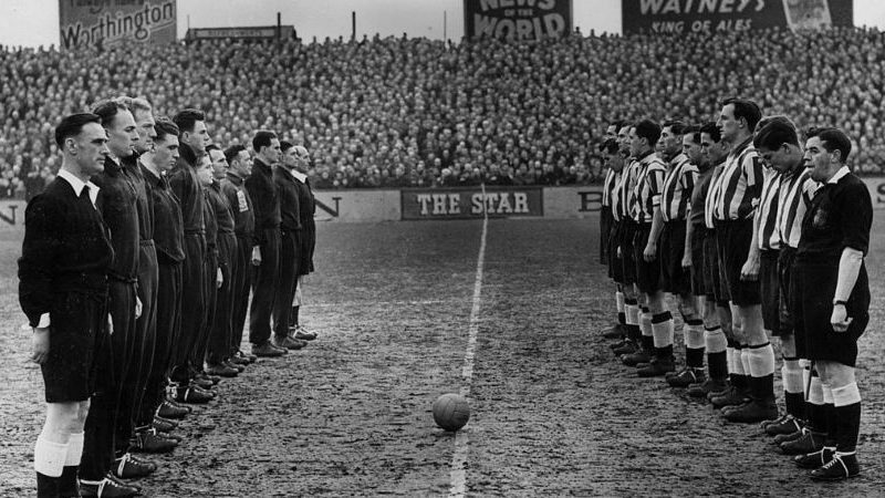 Cosa è successo al calcio nel Regno Unito dopo la morte di re Giorgio VI?