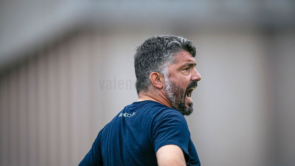 Gattuso conduce la prima sessione di allenamento dopo l’incontro con Peter Lim a Singapore