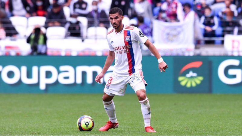 L’Arsenal è ancora alla ricerca del centrocampista 24enne del Lione Houssem Aouar