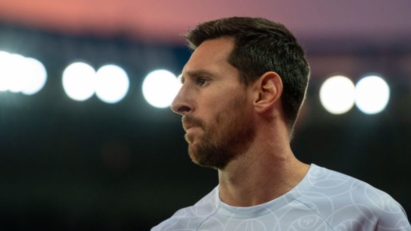 Rapporto Barcellona: Lionel Messi potrebbe fare un ritorno clamoroso, ma non prenderà una decisione fino a DOPO la Coppa del Mondo