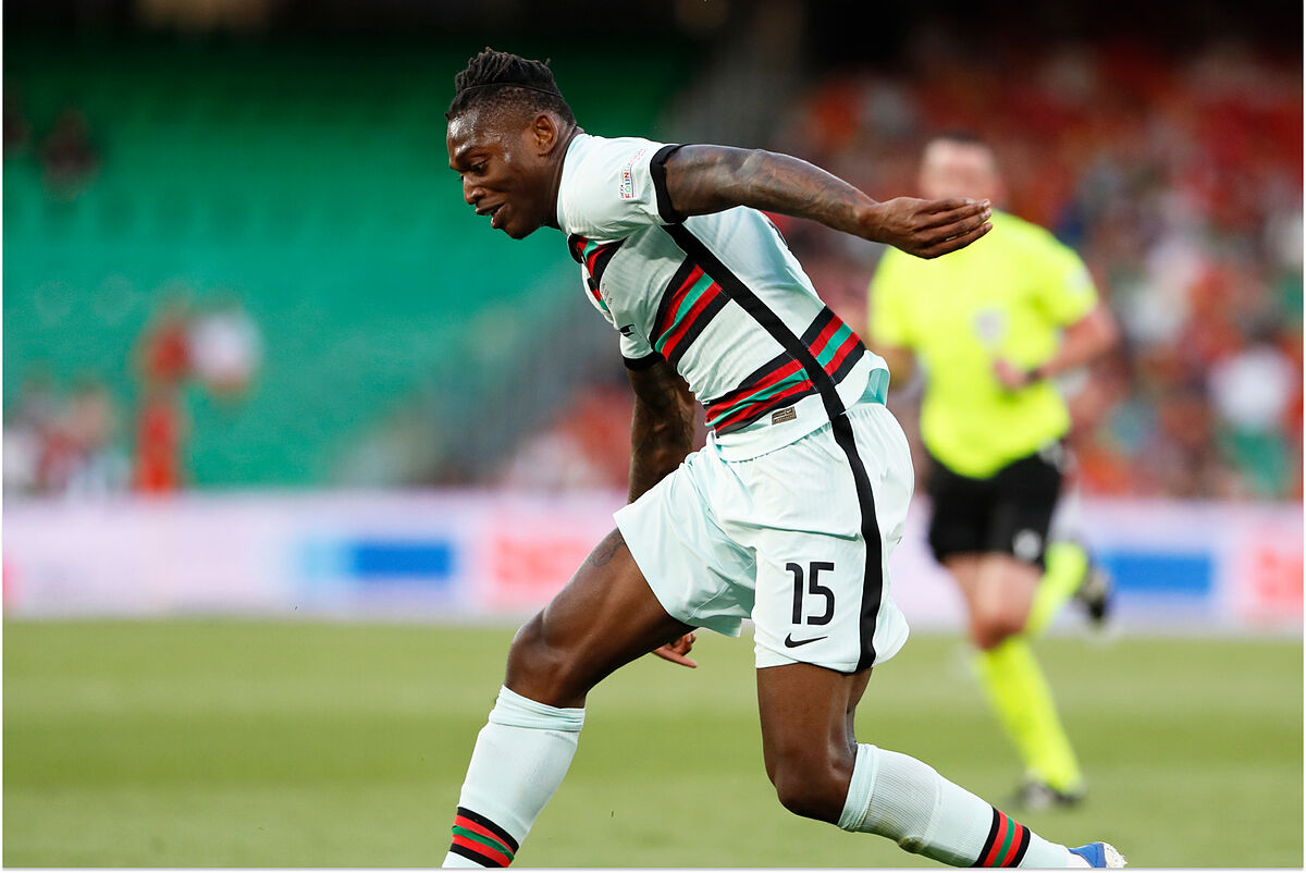 Serie A: il rinnovo di Leao dipende da un pagamento in sospeso allo Sporting de Portugal