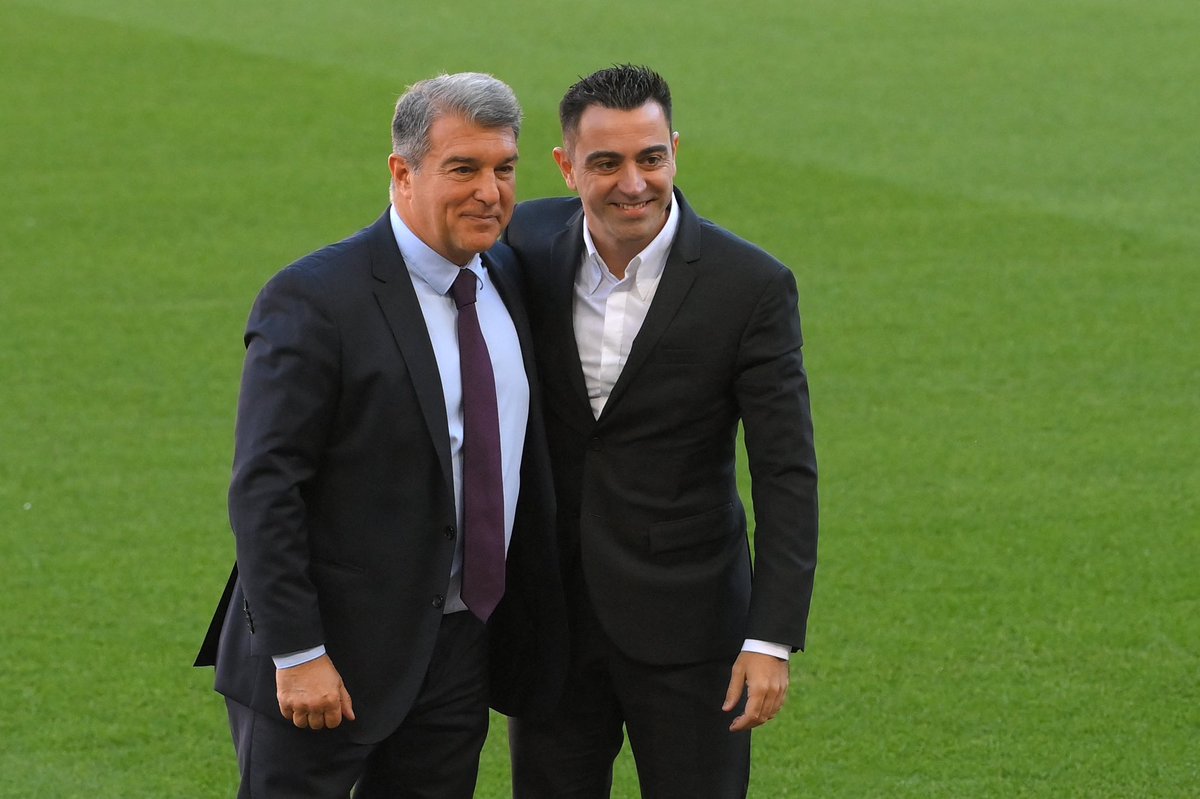 Da Twitter – Il presidente del Barça Joan Laporta: “La fiducia in Xavi resta intatta, ovviamente”…
