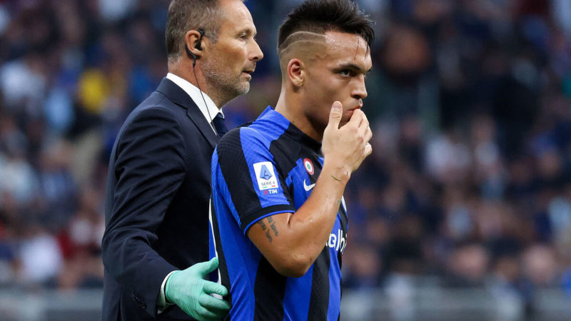 FC Barcelona: Orecchini di Lautaro