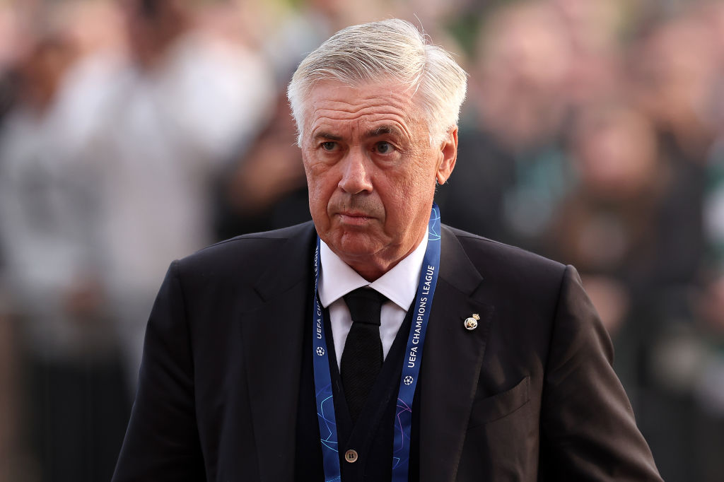 Fabrizio Romano: Carlo Ancelotti sul suo futuro: “Quello che vedo nel mio futuro è il Real Madrid. Questo mare…