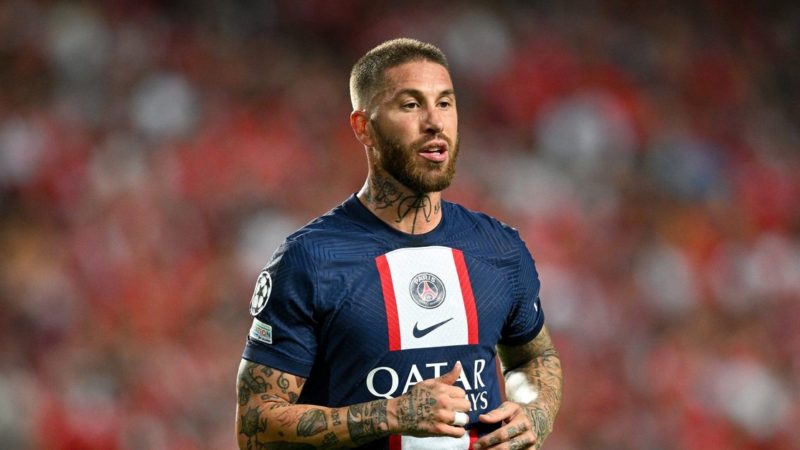 Gazzetta – Psg, Sergio Ramos trattiene Mbappé: “Non credo alle voci. Qui è felice”