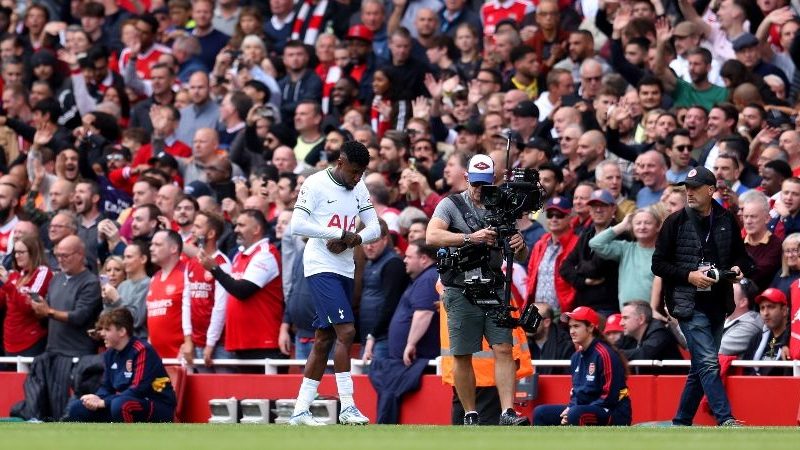 Il cartellino rosso di Emerson Royal ha ferito il Tottenham nel derby, ma potrebbe essere una benedizione a lungo termine
