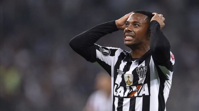L’Italia chiede l’estradizione di Robinho per scontare la sua pena detentiva per stupro