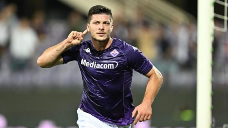 La Fiorentina si stanca di Jovic e vuole che se ne vada