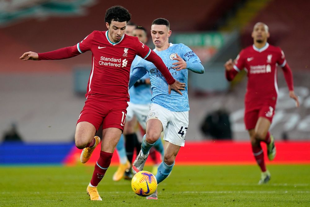 Jurgen Klopp ha elogiato il centrocampista del Liverpool Curtis Jones