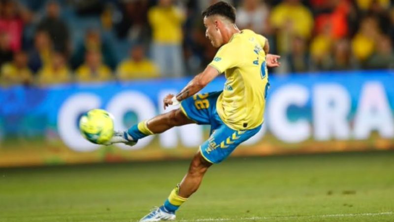 Liverpool e Man City in corsa per il trasferimento di Wonderkid con clausola di riscatto da 30 milioni di euro