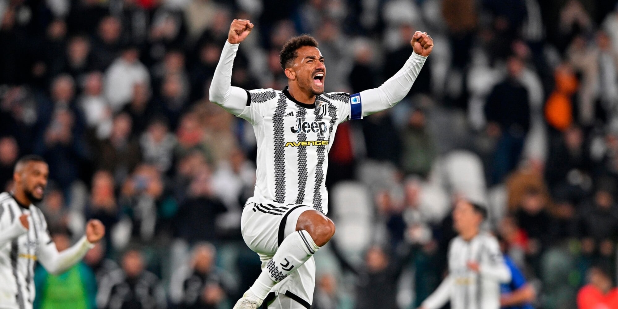 TS – rinnovo da leader dopo aver rifiutato le big spagnole e il Bayern