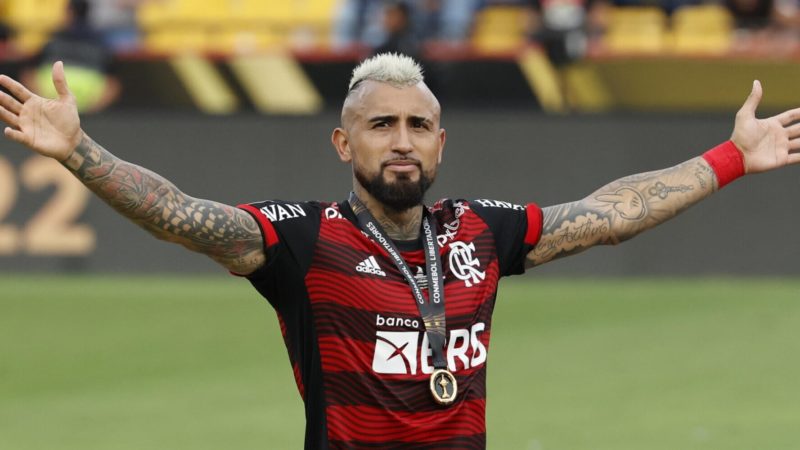 Corriere dello Sport – Vidal smentisce il ritiro e svela il proprio doppio, sorprendente obiettivo