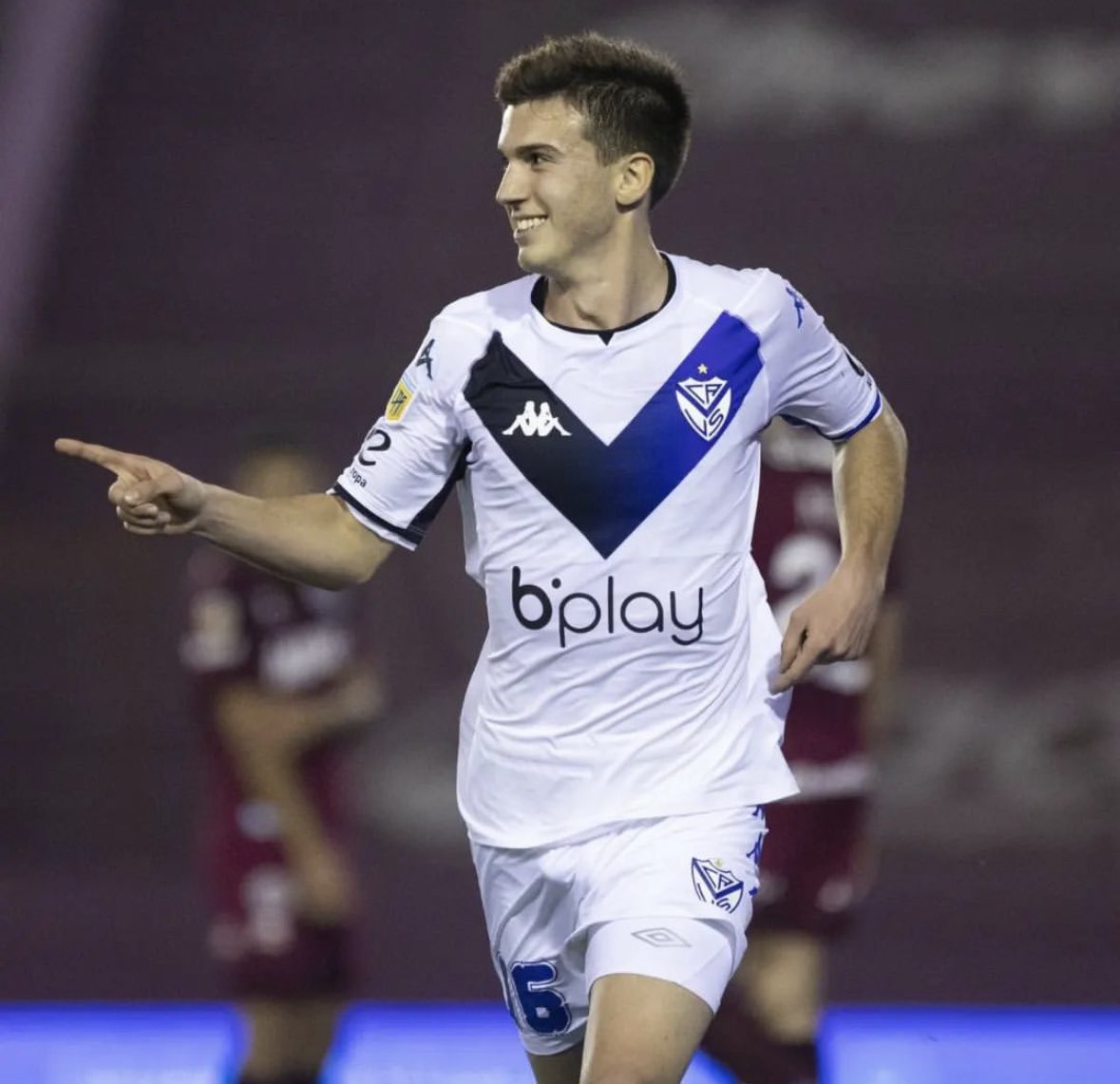 Fabrizio Romano: Il Manchester City dovrebbe far scattare la clausola rescissoria per il talento del Vélez Máximo Pe…