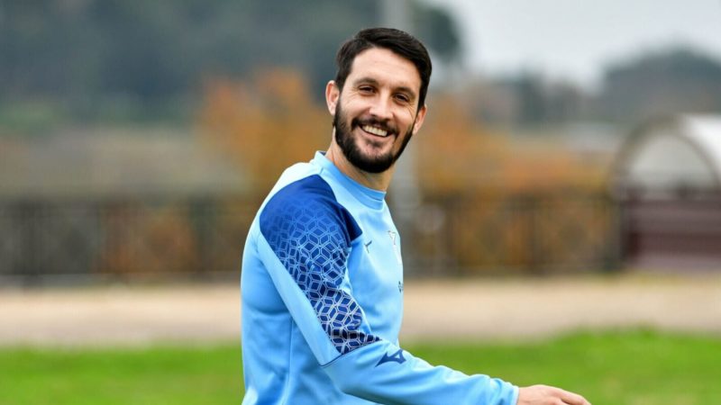 CdS – Luis Alberto a casa tra dolori e mercato: il caso resta aperto