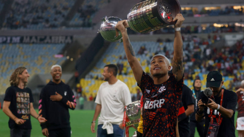 Da Twitter –  I lupi hanno completato la firma di João Gomes per 18 milioni di euro più add-on.  Documenti…