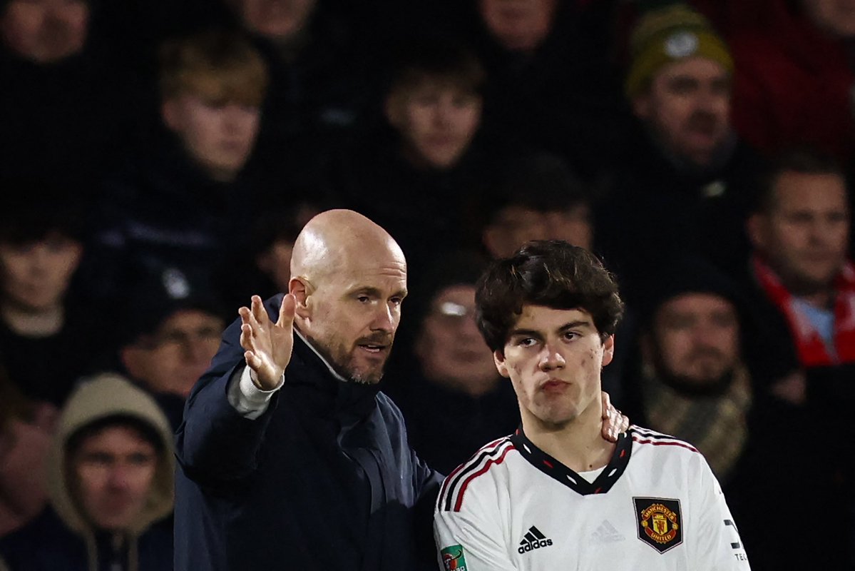 F. Romano pubblica: Erik ten Hag conferma le possibilità per Facu Pellistri di rimanere al Man Utd: “Il modo in cui…