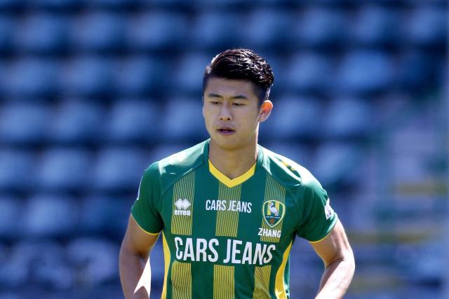 L’Équipe titola: Trasferimenti: l’Auxerre ha cercato l’attaccante cinese Zhang Yuning