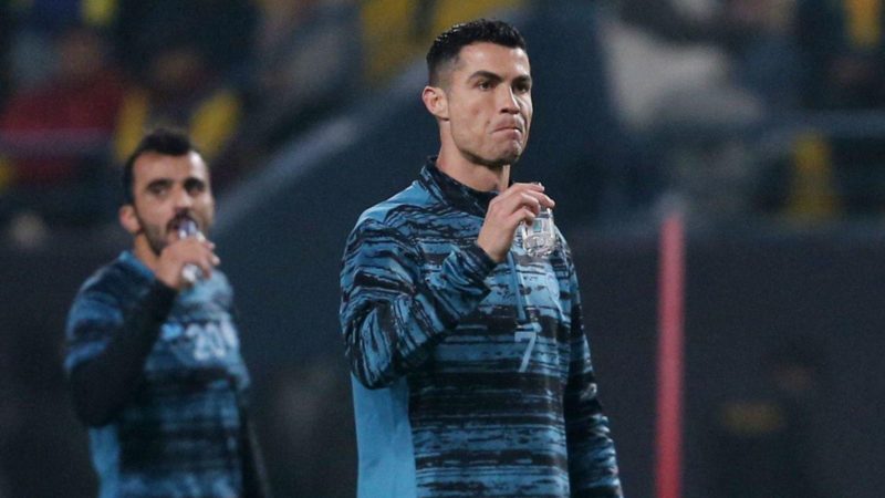 Ronaldo è sfuggito al “naufragio” del Man Utd per prendere a pugni il compagno di squadra e diventare Enigma mascherato