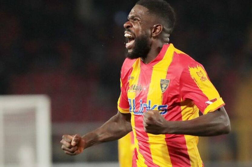 Serie A: Umtiti risponde ai razzisti con una grande partita: è lui il ‘capo’ del sorprendente Lecce