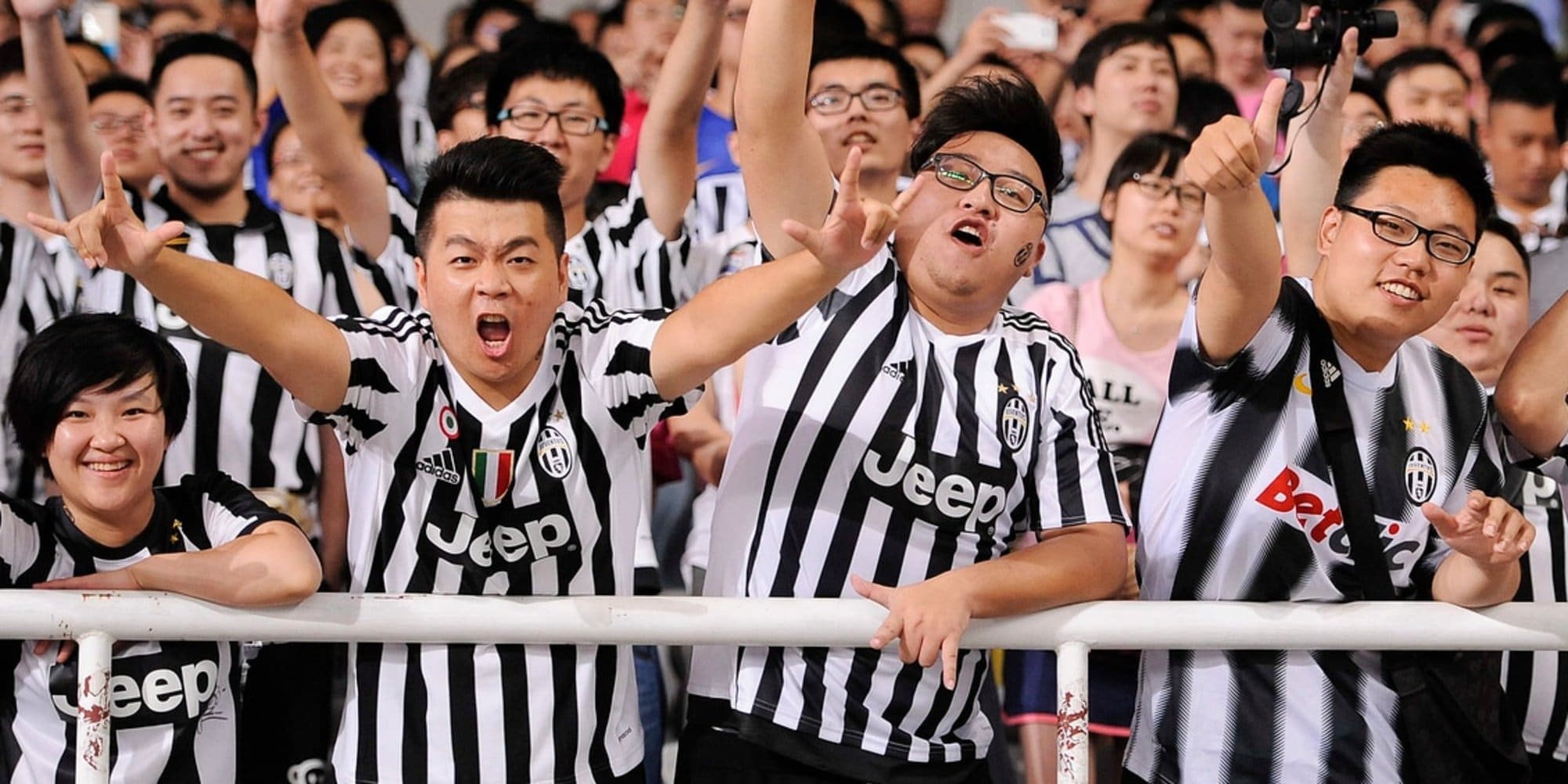 Tuttosport – Juventus, i tifosi di tutto il mondo alzano la voce: “Giustizia da banane”