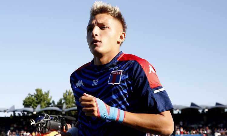 Mercato: Club Italiani su Retegui, Agente Conferma Sì