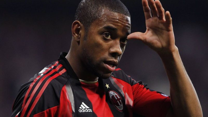 Perché Robinho non torna al calcio?  La sua condanna per stupro di gruppo lo perseguita in Brasile